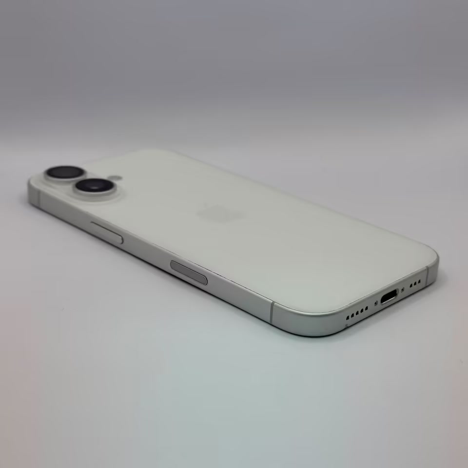 Apple iPhone 16 Weiß, Rückseite und unterer Rahmen